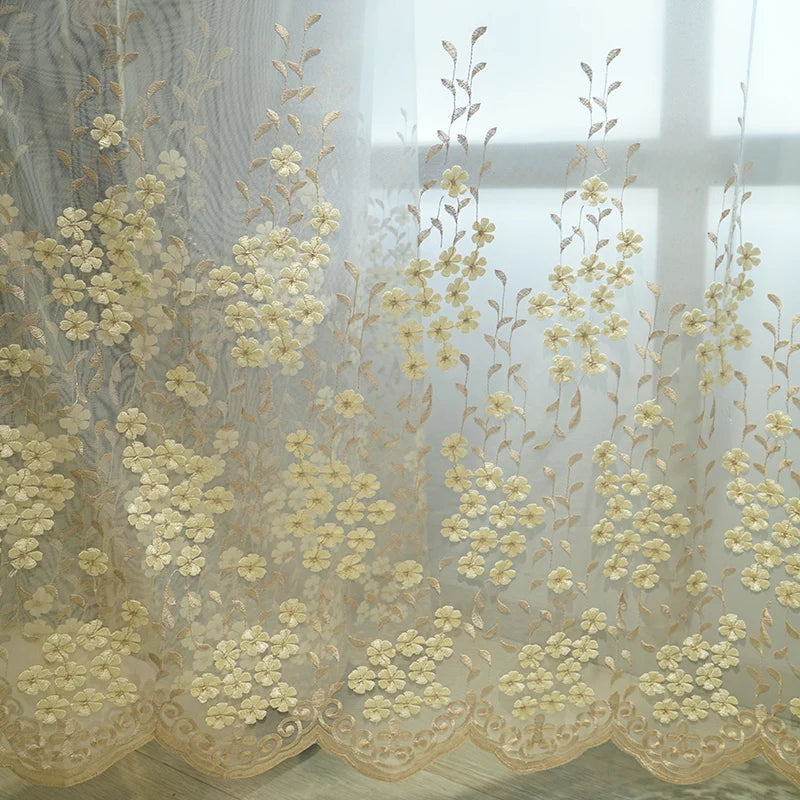 Light luxury three-dimensional embroidery thickened blackout curtain